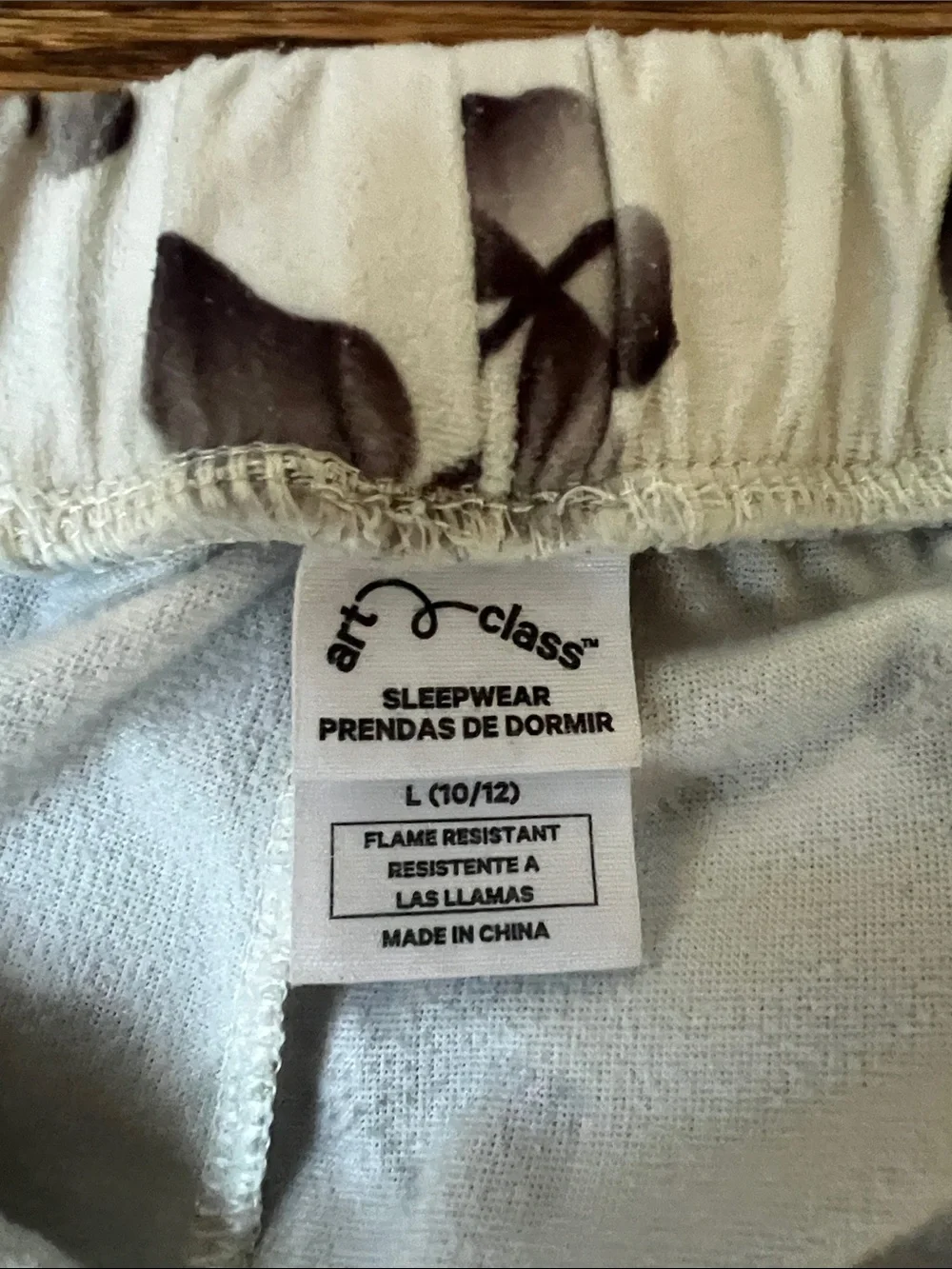 Women’s Butterfly Print Elastic Waist Shorts - beige with black butterflies